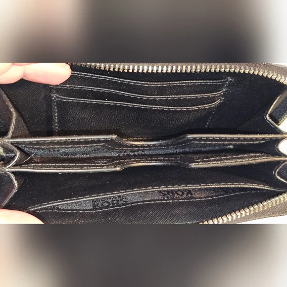 Michael Kors Jet Set Zip Around Textured Black Wallet - Picture 9 of 13